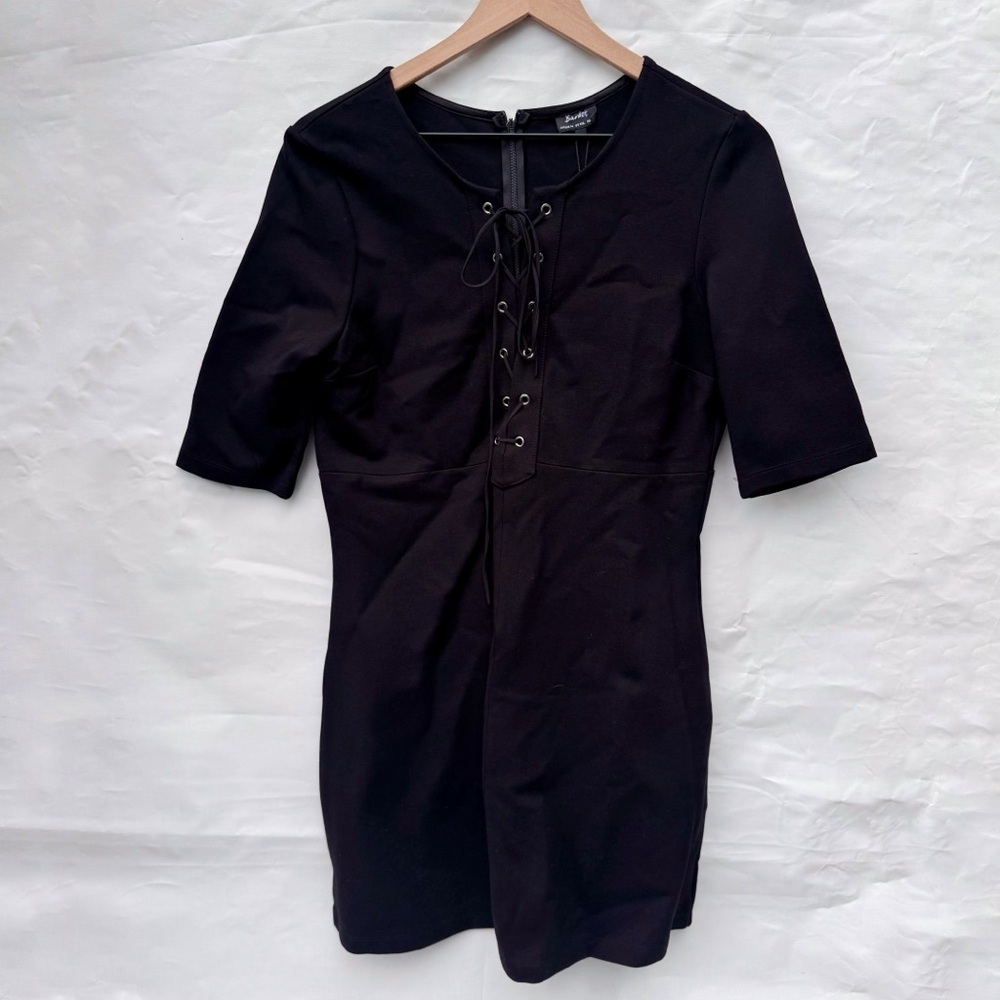 Bardot // nwt black lace front v neck short sleeves mini dress size large aug1
